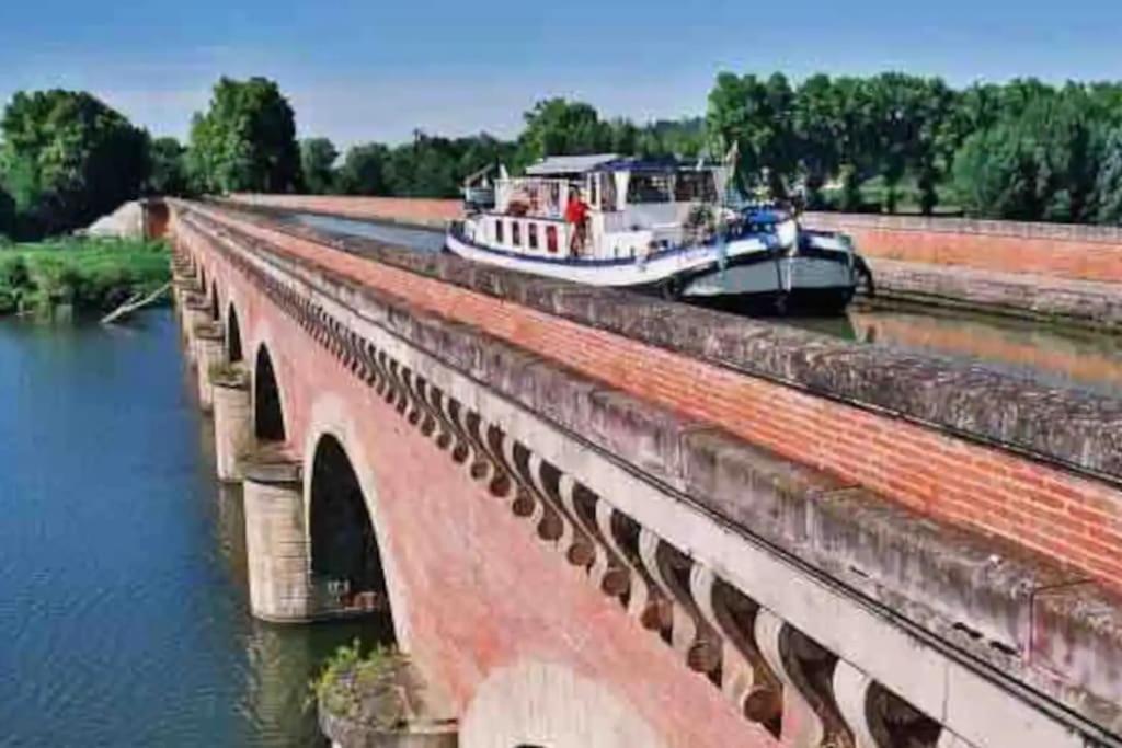Appartement Entier Moissac Centre 30 M2 Calme Avec Cour Interieure Pour Velos A 50M Du Marche De Moissac Zewnętrze zdjęcie
